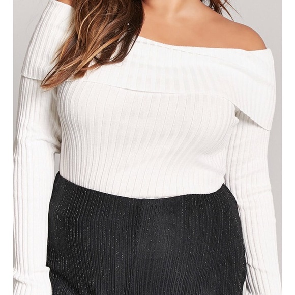 Forever 21 Sweaters - 🆕🆕🆕 F21 off the shoulder white sweater!